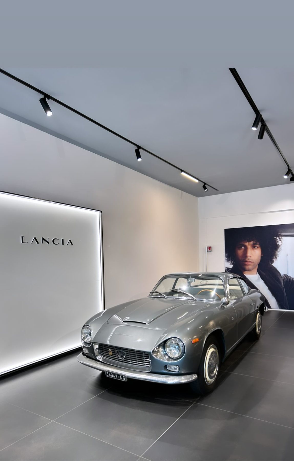 Showroom Guadagni, 4